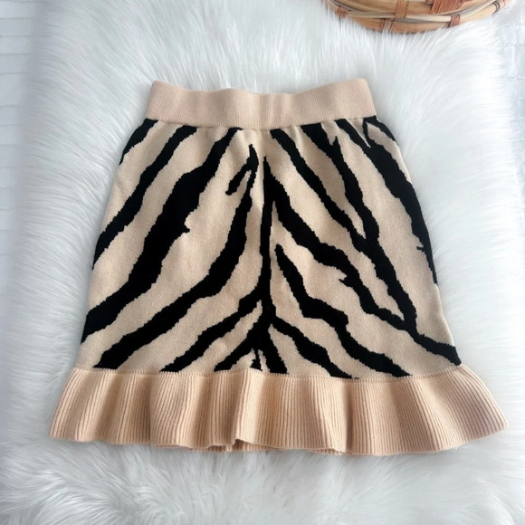 Free People Jen's Pirate Booty Mini Knit Skirt Siberian Trumpet Animal Tiger XS - Picture 5 of 9